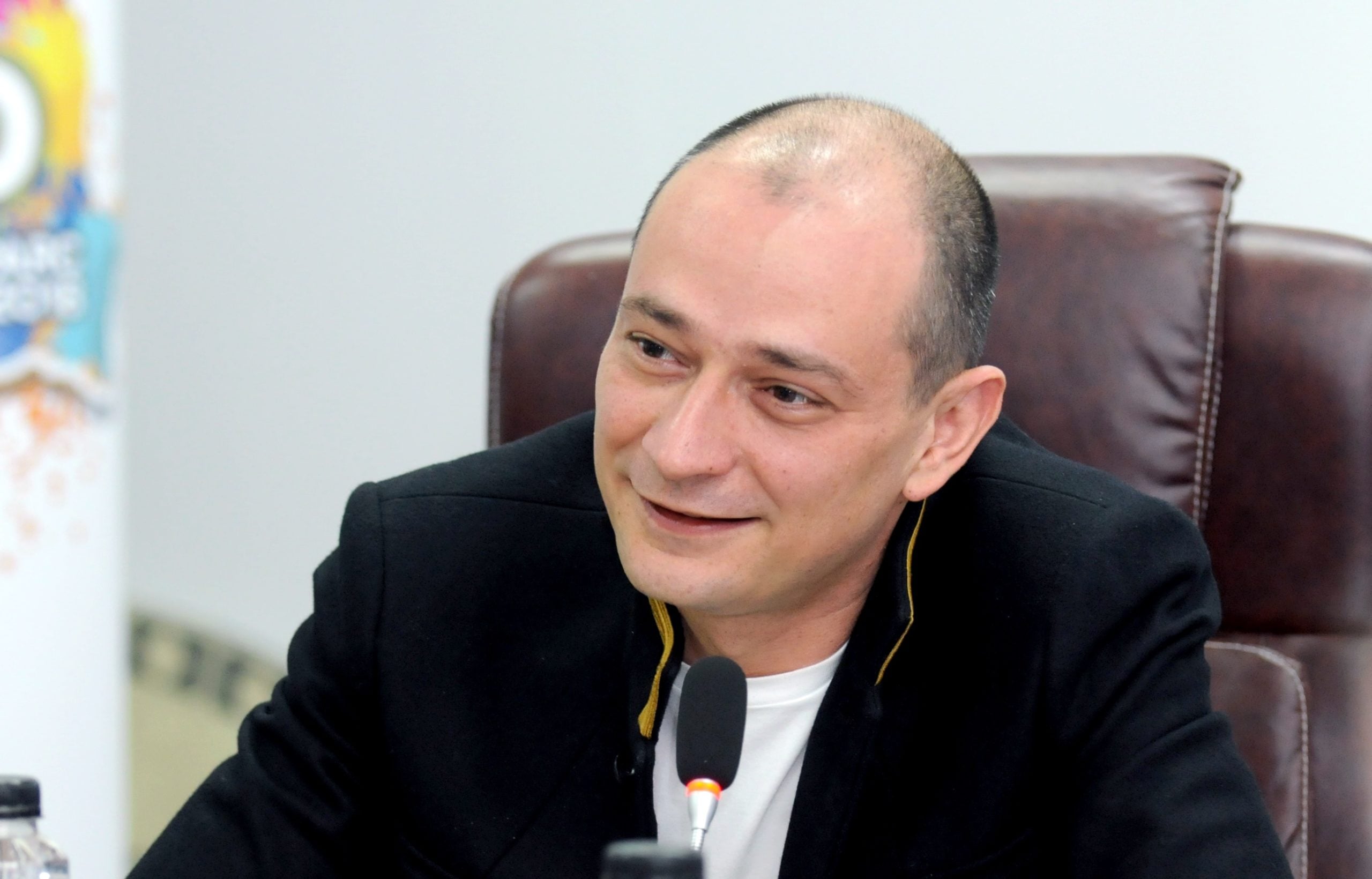 Primarul sectorului 4, Daniel Băluță a devenit viral pe Facebook