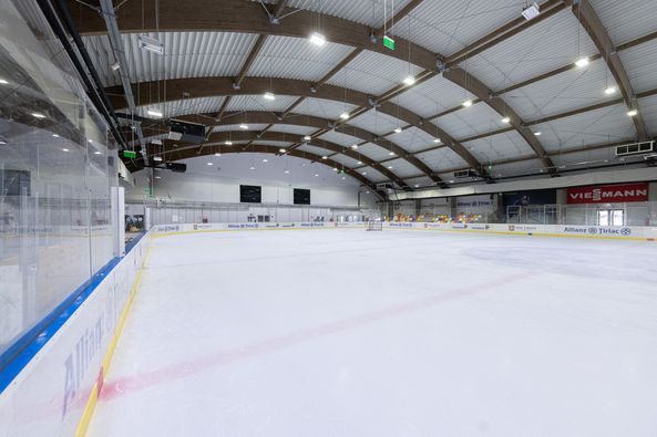 Train to skate: Reduceri la accesul pe Patinoar Allianz-Tiriac Arena in baza biletului de tren